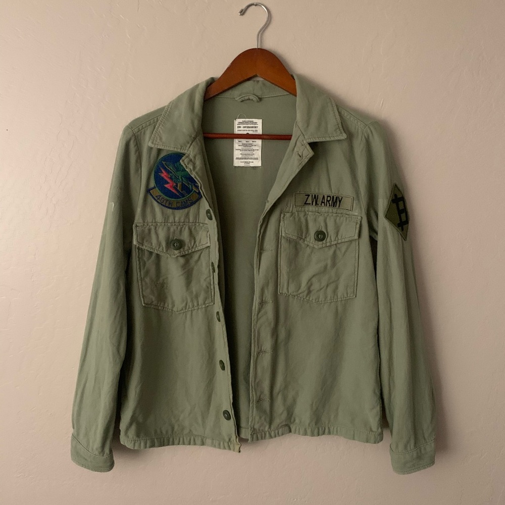 Military over shirt with patches